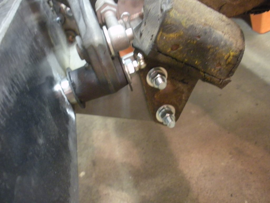 A metal object sitting on top of the floor.