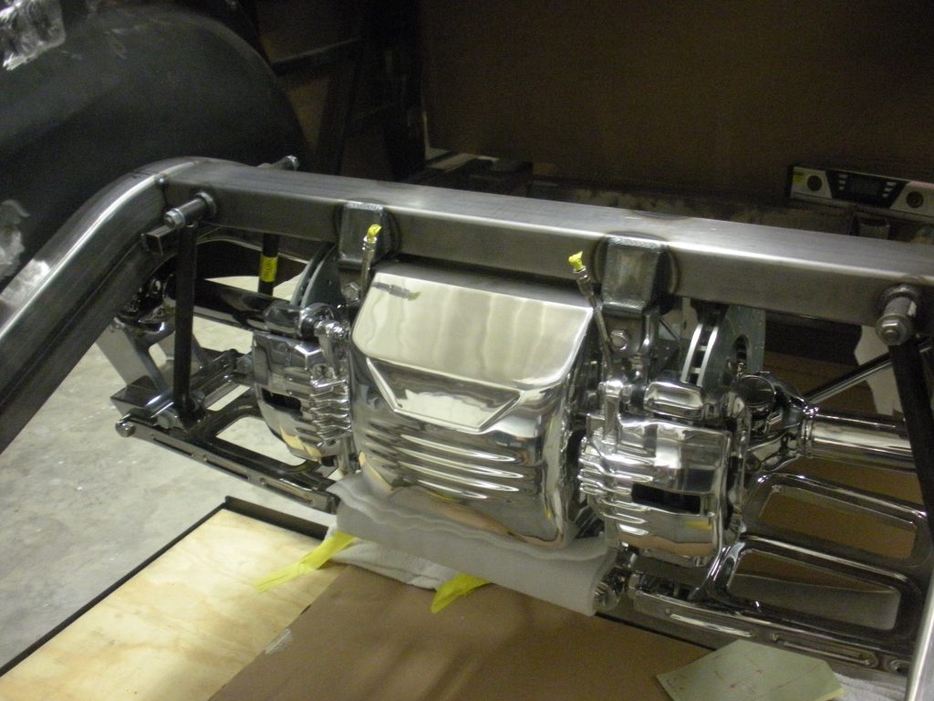 A close up of the front end of an engine